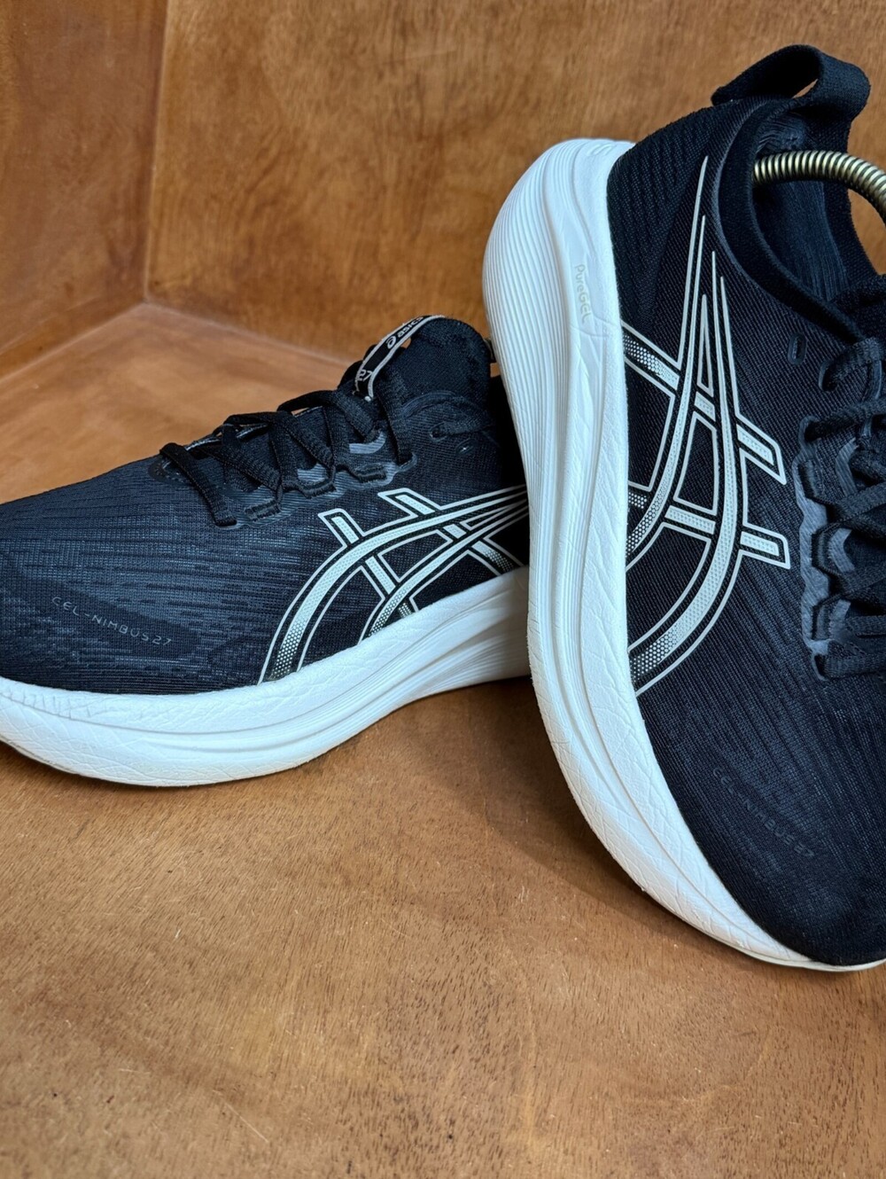 ASICS Gel-Nimbus 27 Running Shoes Womens Size 9.5 Black White Orca 1012B753
